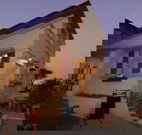 Riviera Hotel Bistro - Accommodation Mooloolaba