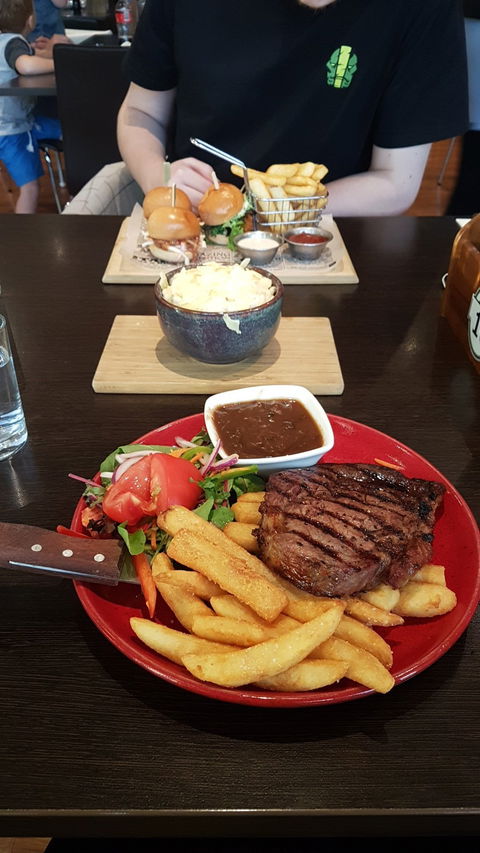 Angus & Co. - Accommodation Mooloolaba 1