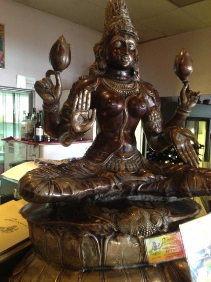 Laxmi'sTandoori Indian Restaurant - Accommodation Mooloolaba 1