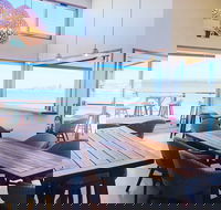 Oyster HQ - Accommodation Mooloolaba