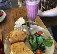 Boardriders Cafe 28 - Accommodation Mooloolaba