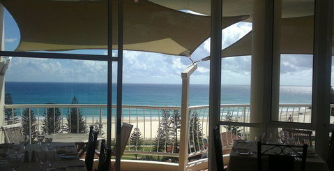 Canton Palace - Accommodation Mooloolaba 7