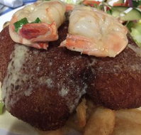 Larrikin Hotel Bistro. - Accommodation Mooloolaba