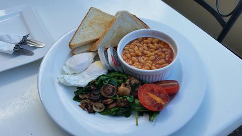 Bean In - Accommodation Mooloolaba 0