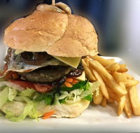 Enigmas Cafe Restaurant - Accommodation Mooloolaba