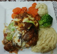 Simons Tavern Restaurant - Accommodation Mooloolaba