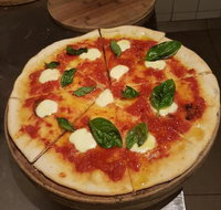 Flutterbucks Pizzeria - Accommodation Mooloolaba
