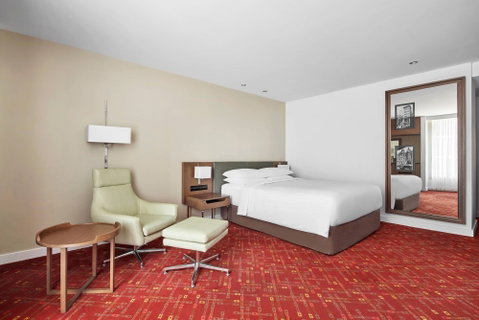 Melbourne Marriott Hotel - Accommodation Mooloolaba 4