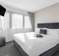 Meriton Suites Kent Street - Accommodation Mooloolaba