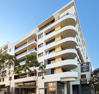Meriton Suites Waterloo - Accommodation Mooloolaba