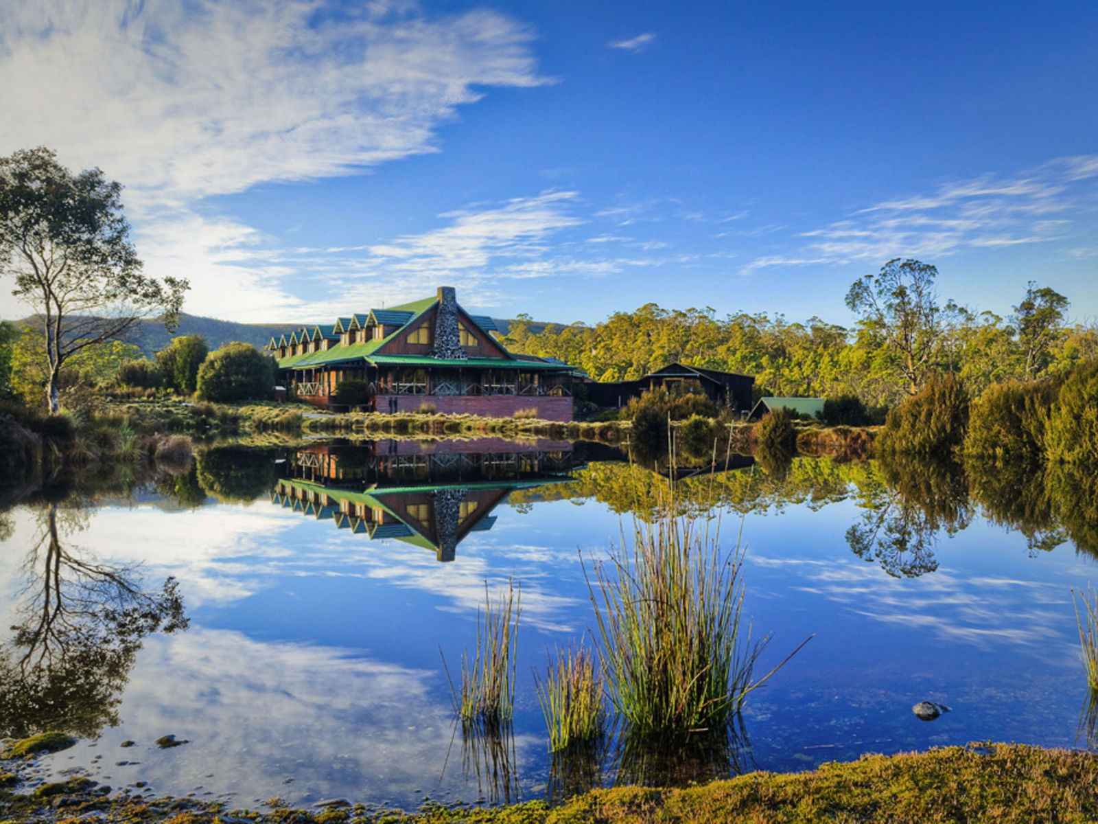 Acacia Hills TAS Accommodation Mooloolaba