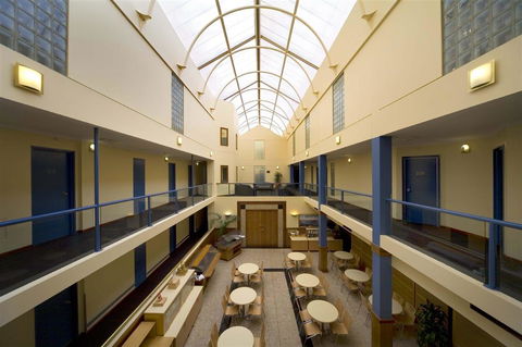 Capital Executive Apt Hotel Canberra - Accommodation Mooloolaba 1