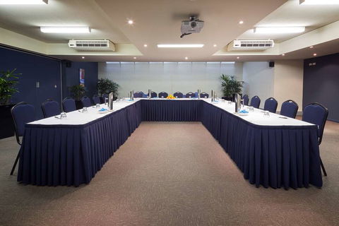 Canberra Parklands Central - Accommodation Mooloolaba 2