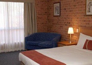 Akuna Motor Inn - Accommodation Mooloolaba 0