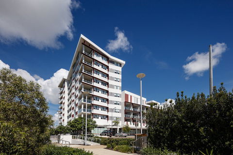 Central Holborn Apartments - Accommodation Mooloolaba 0
