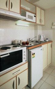 Astor Metropole & Apartment - Accommodation Mooloolaba 1