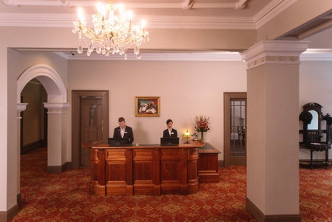 Hadley's Orient Hotel - Accommodation Mooloolaba 1