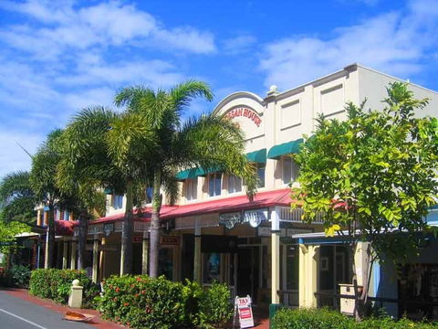 Macrossan House Boutique Holidays Apts - Accommodation Mooloolaba 0
