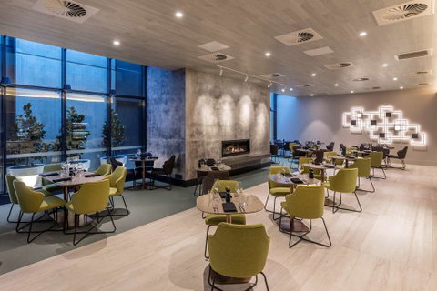 Deco Hotel - Accommodation Mooloolaba 4