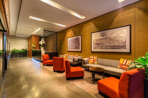 Causeway 353 Hotel - Accommodation Mooloolaba 2