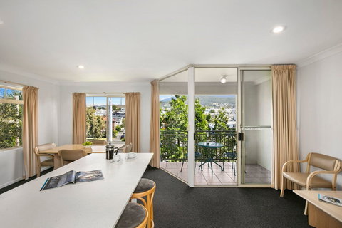 Quest Trinity House - Accommodation Mooloolaba 2
