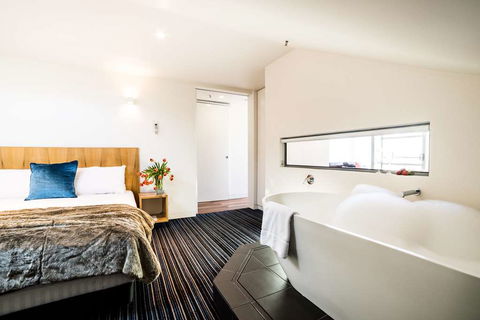 Salamanca Wharf Hotel - Accommodation Mooloolaba 2