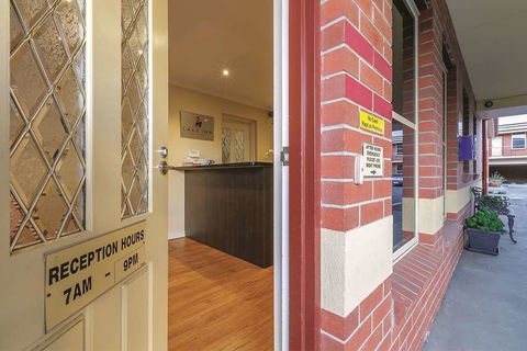 Lake Inn Ballarat - Accommodation Mooloolaba 2