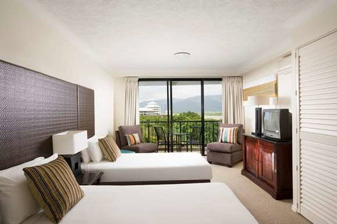 Mantra Esplanade - Accommodation Mooloolaba 2