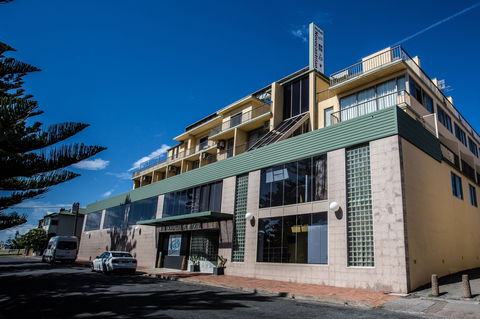 Alloggio Newcastle Beach Hotel - Accommodation Mooloolaba 0
