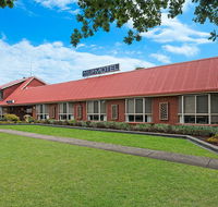 AAt 28 Goldsmith Motel - Accommodation Mooloolaba