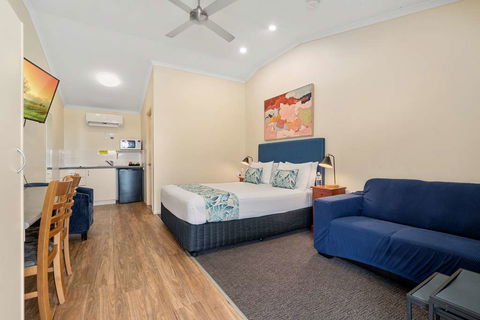 Caboolture Central Motor Inn, SureStay Collection - Accommodation Mooloolaba 11