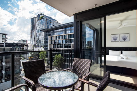 Arise Atlas - Accommodation Mooloolaba 1