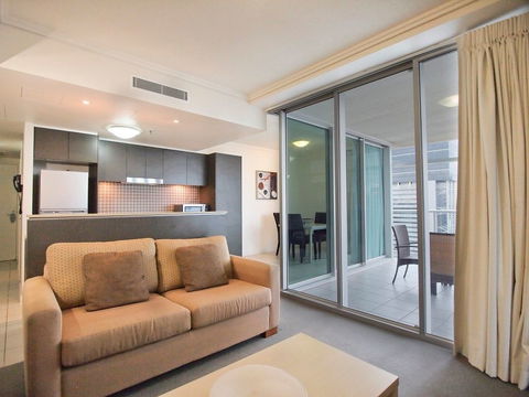 Oaks Casino Towers - Accommodation Mooloolaba 2