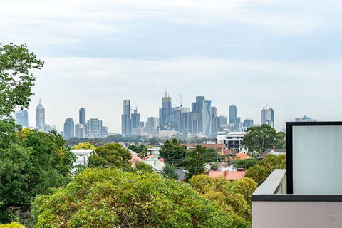 Artel Apartment Hotel Melbourne - Accommodation Mooloolaba 1