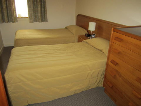University House - ANU - Accommodation Mooloolaba 36