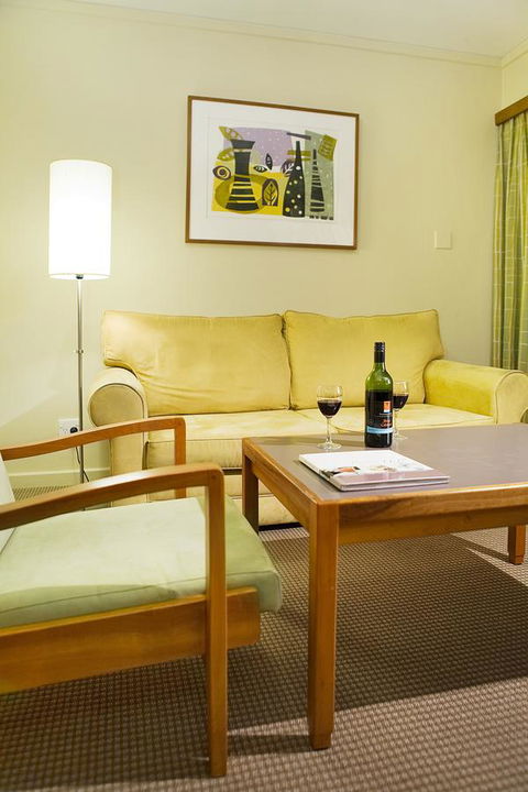 University House - ANU - Accommodation Mooloolaba 0
