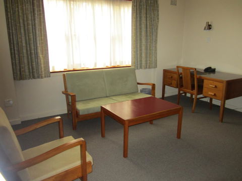 University House - ANU - Accommodation Mooloolaba 38