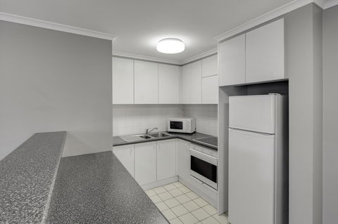 Adina Serviced Apartments Canberra James Court - Accommodation Mooloolaba 1