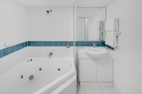 Adina Serviced Apartments Canberra James Court - Accommodation Mooloolaba 8