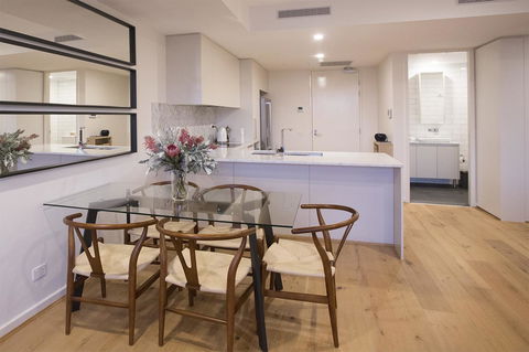 Greenwich Apartment - Accommodation Mooloolaba 2