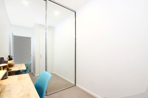 IQ Smart Apartments 704 Braddon ACT - Accommodation Mooloolaba 1