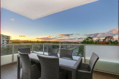 IQ Smart Apartments 704 Braddon ACT - Accommodation Mooloolaba 7