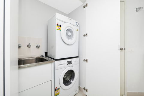 AAC Apartments - Griffin - Accommodation Mooloolaba 10
