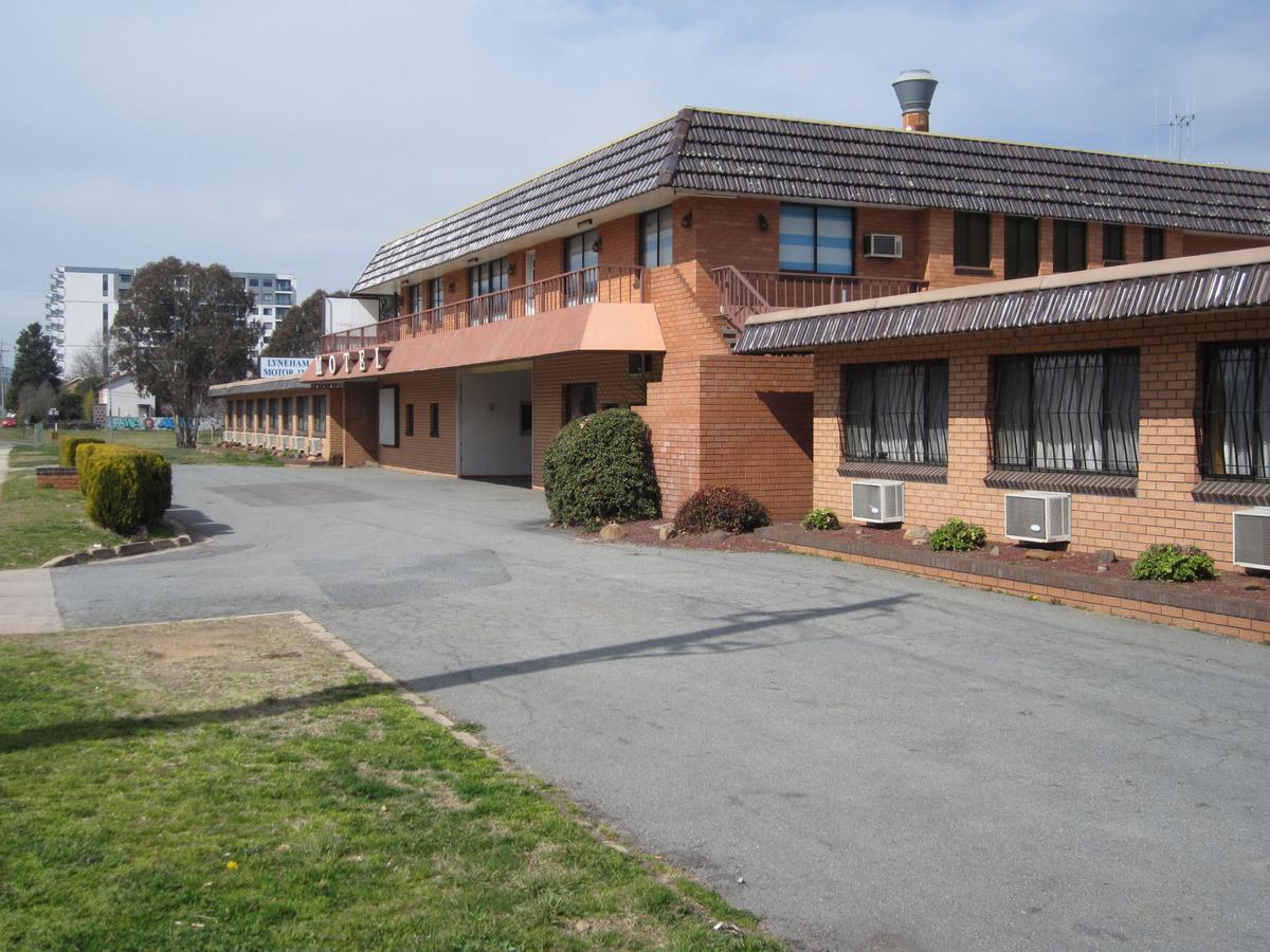 Lyneham ACT Accommodation Mooloolaba