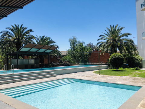 Staying Places - The Avenue - Accommodation Mooloolaba 1