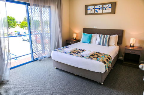 Marina Hotel - Accommodation Mooloolaba 30