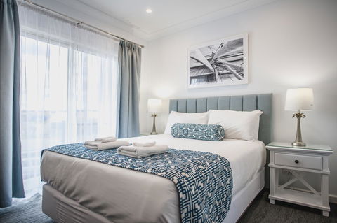 Marina Hotel - Accommodation Mooloolaba 6