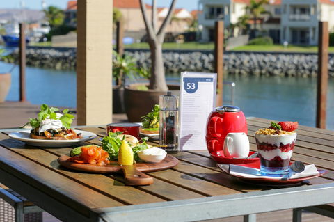 Marina Hotel - Accommodation Mooloolaba 40