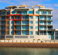 Wallaroo Marina Luxury Apartment - Accommodation Mooloolaba