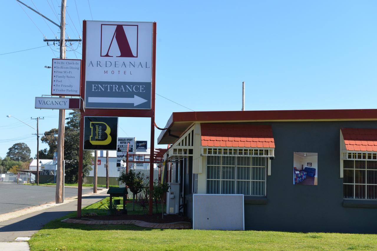 West Wyalong NSW Accommodation Mooloolaba